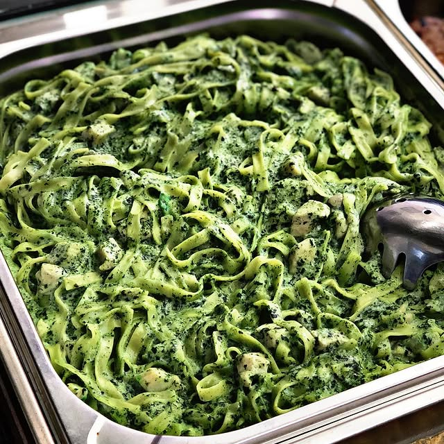 Taljatele sa španaćem i piletinom